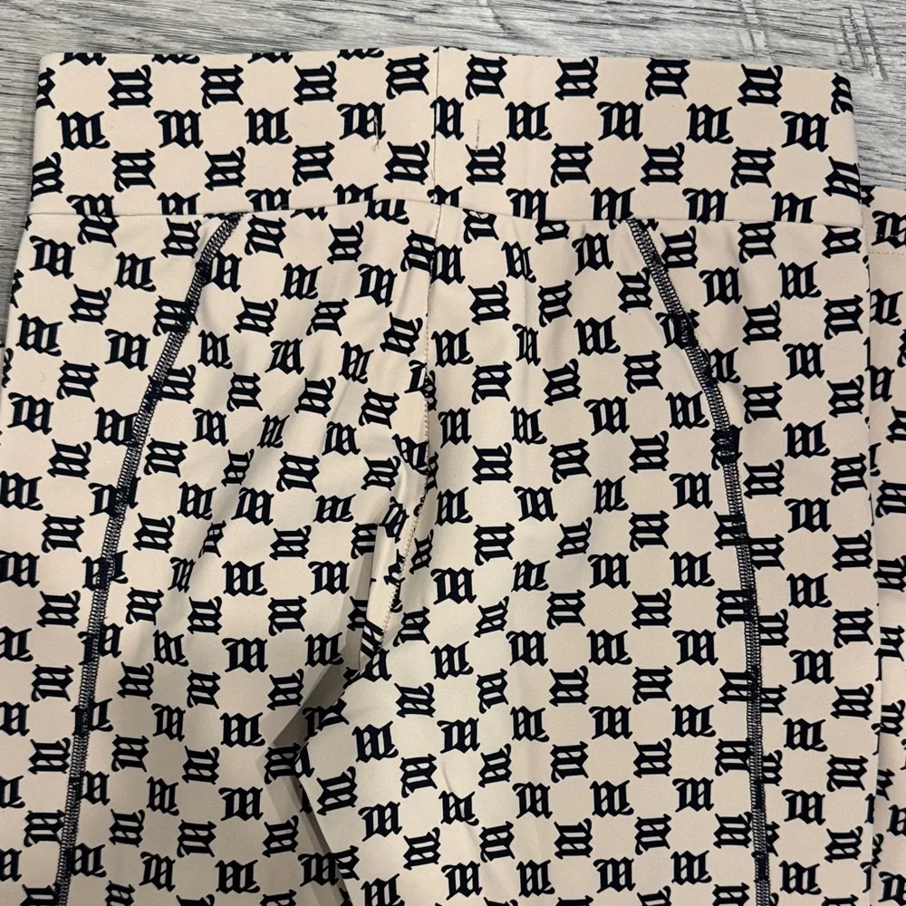 Women’s Misbhv Beige and black legging - Picture 4 of 7